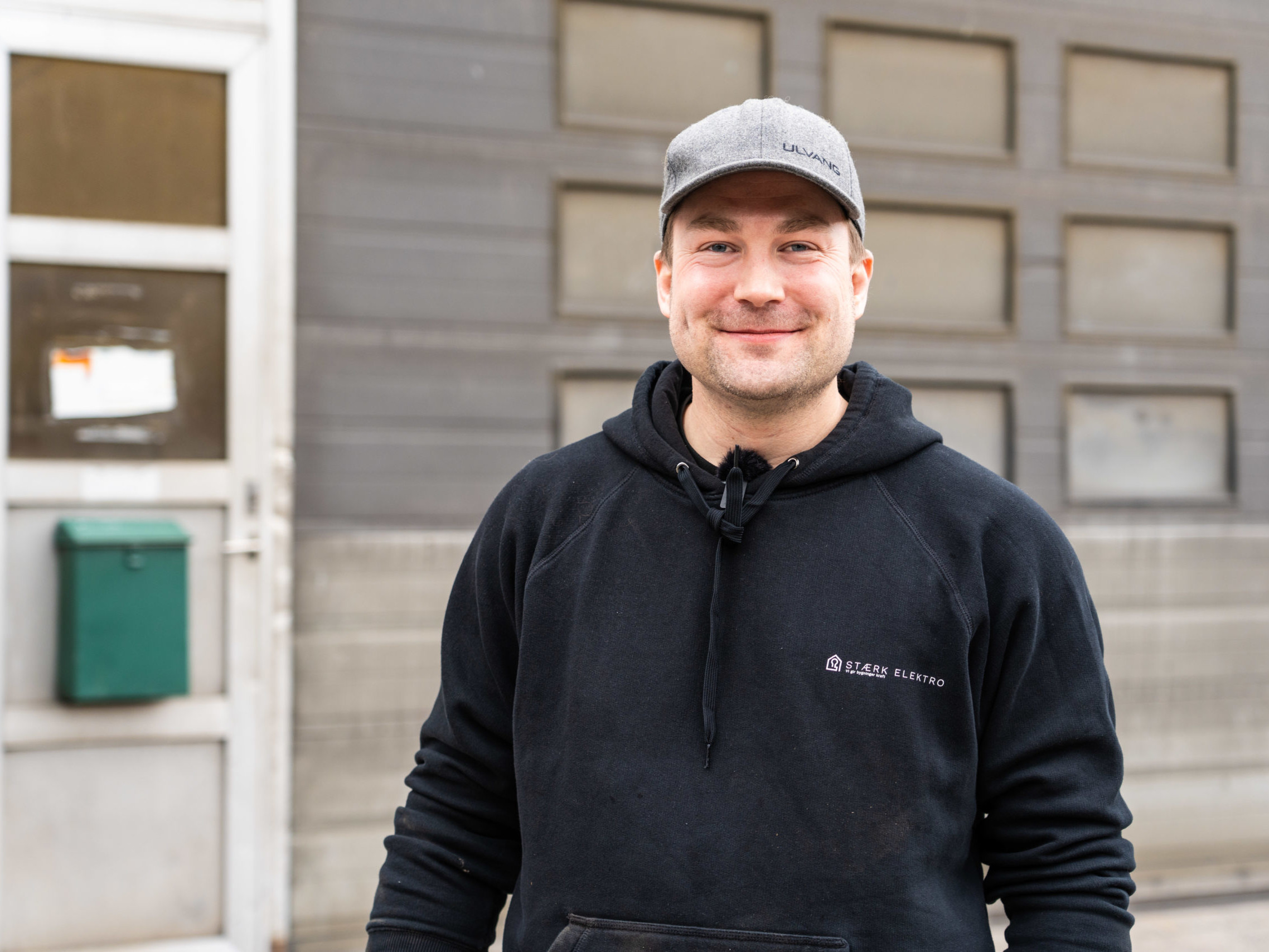 Stærk elektro